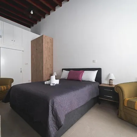 Elite Luxury Aparthotel Omodos