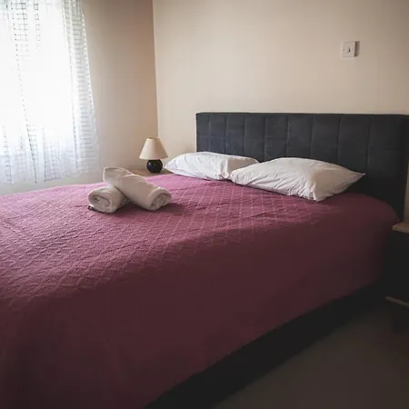 Elite Luxury Aparthotel