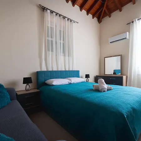 Elite Luxury 3* Όμοδος